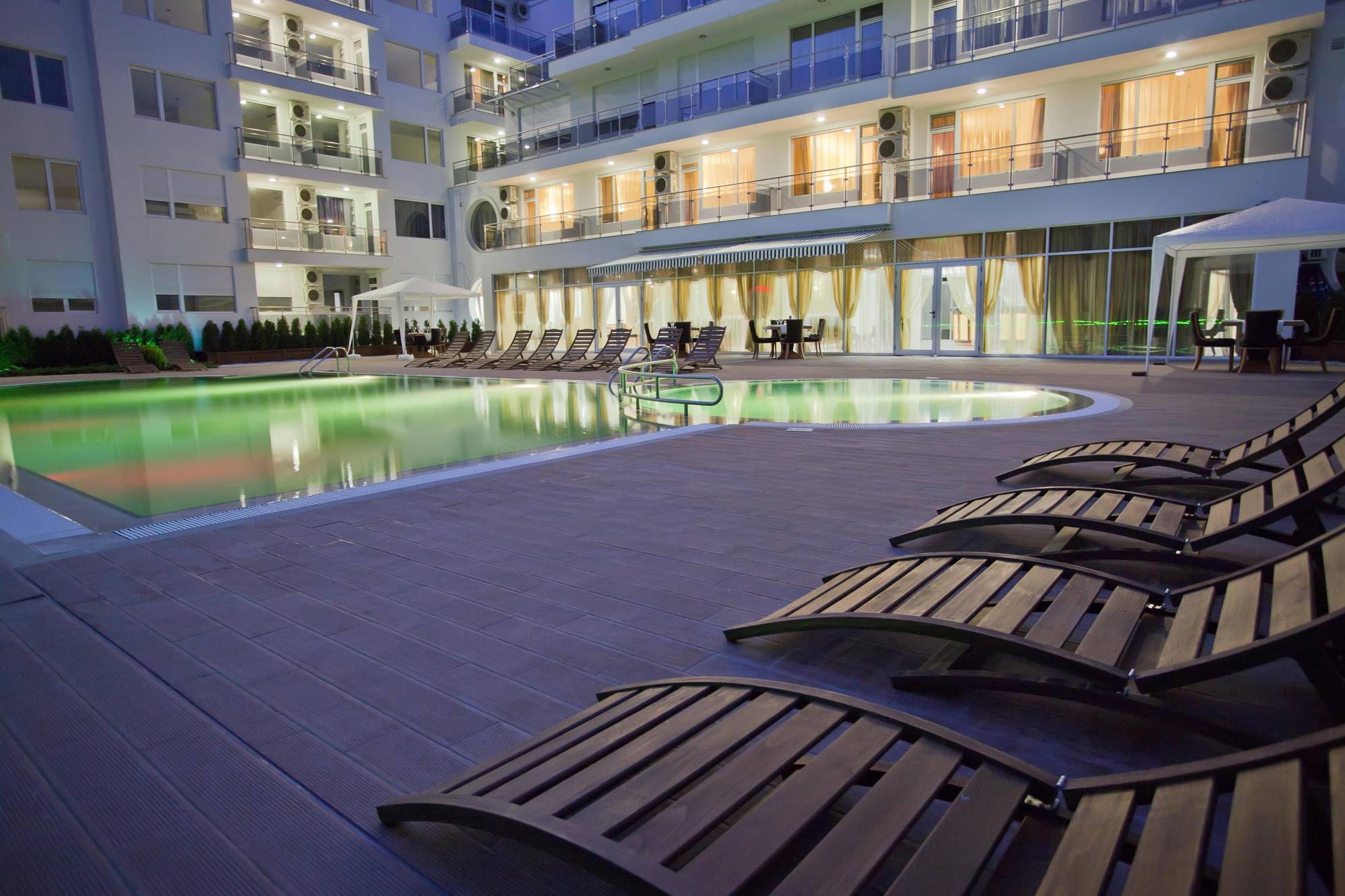 Hotel Incognito Pomorie Buitenkant foto