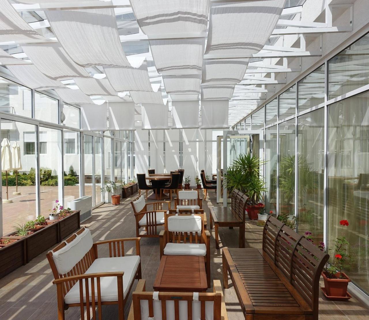 Hotel Incognito Pomorie Buitenkant foto