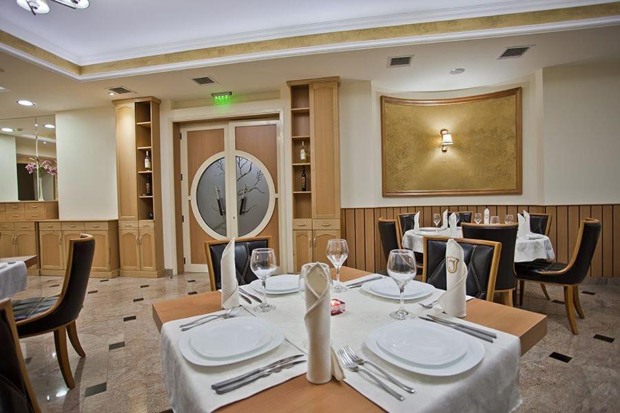 Hotel Incognito Pomorie Buitenkant foto