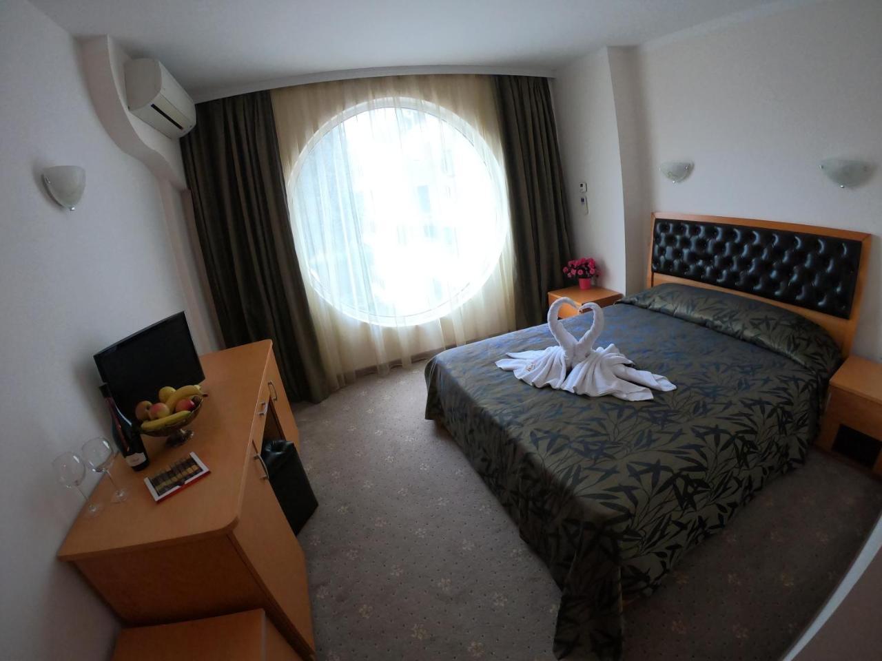 Hotel Incognito Pomorie Buitenkant foto